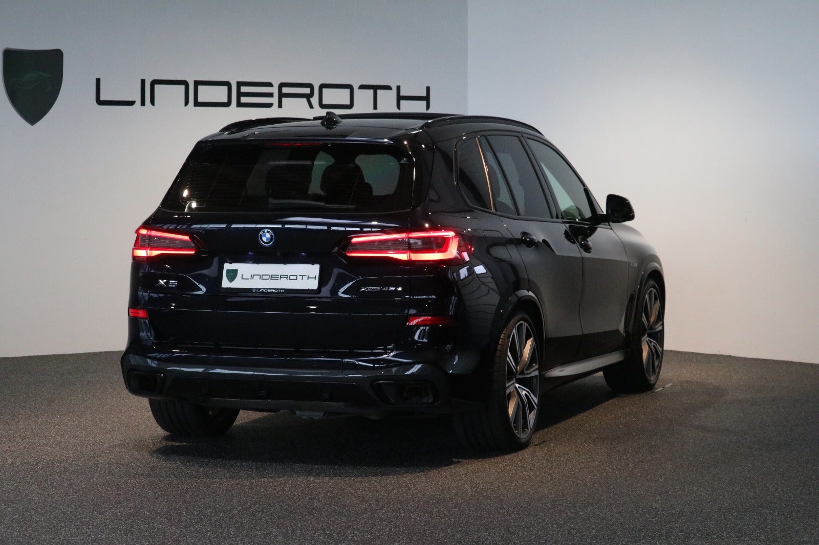 BMW X5 3,0 xDrive45e M-Sport aut. 5d - 2