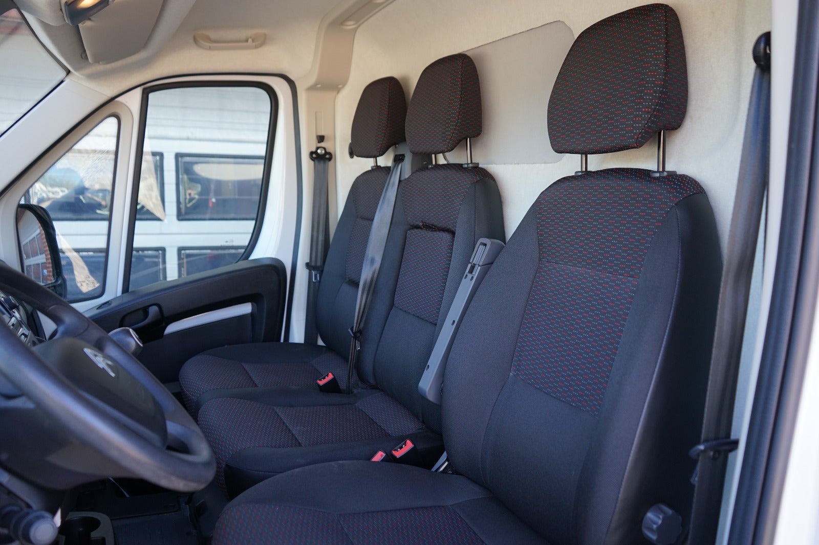 Billede af Citroën Jumper 35+ 2,2 BlueHDi 165 L3H2