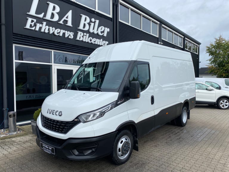 Iveco Daily 35C18 12m³ Van AG8