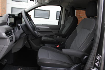 VW e-Caravelle Life SWB