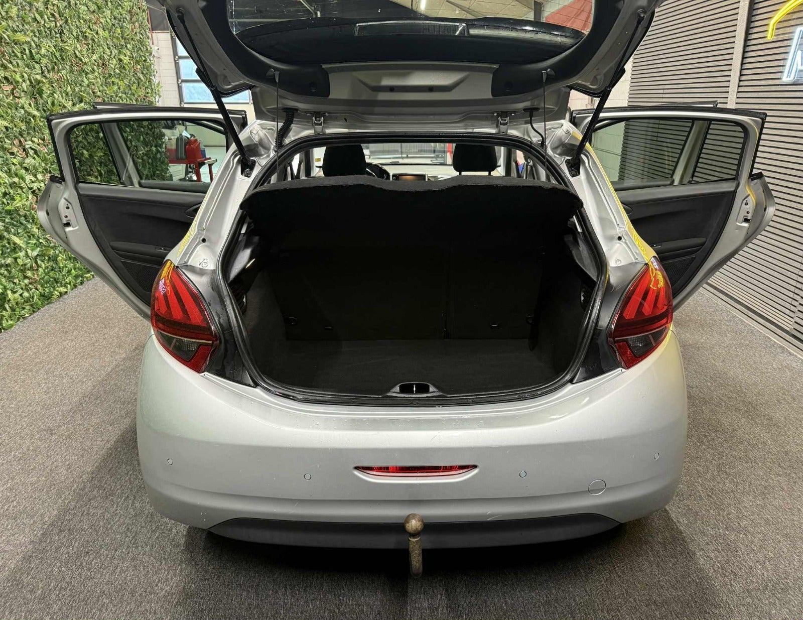 Billede af Peugeot 208 1,6 BlueHDi 100 Active