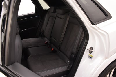 Audi Q3 TDi S-line quattro S-tr.