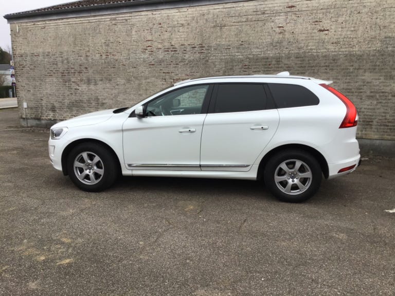 Volvo XC60 D4 190 Summum aut.