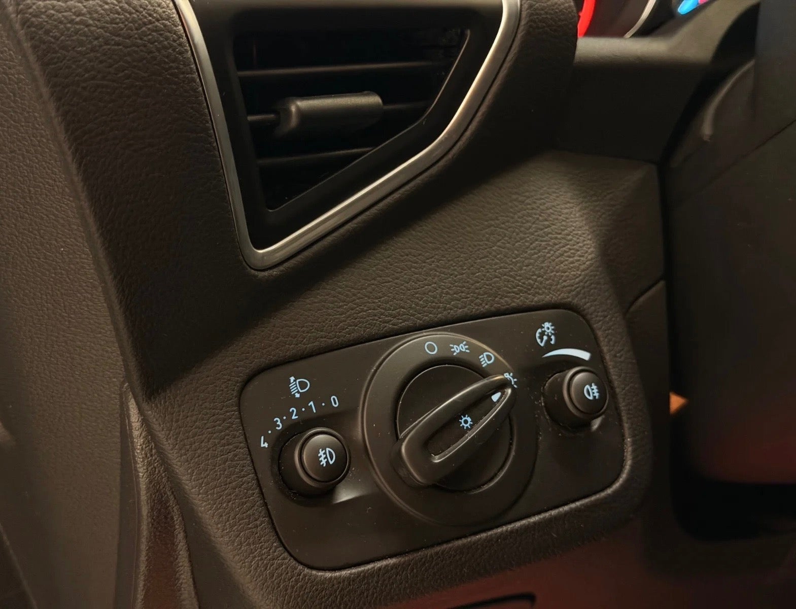 Billede af Ford Kuga 2,0 TDCi 140 Titanium