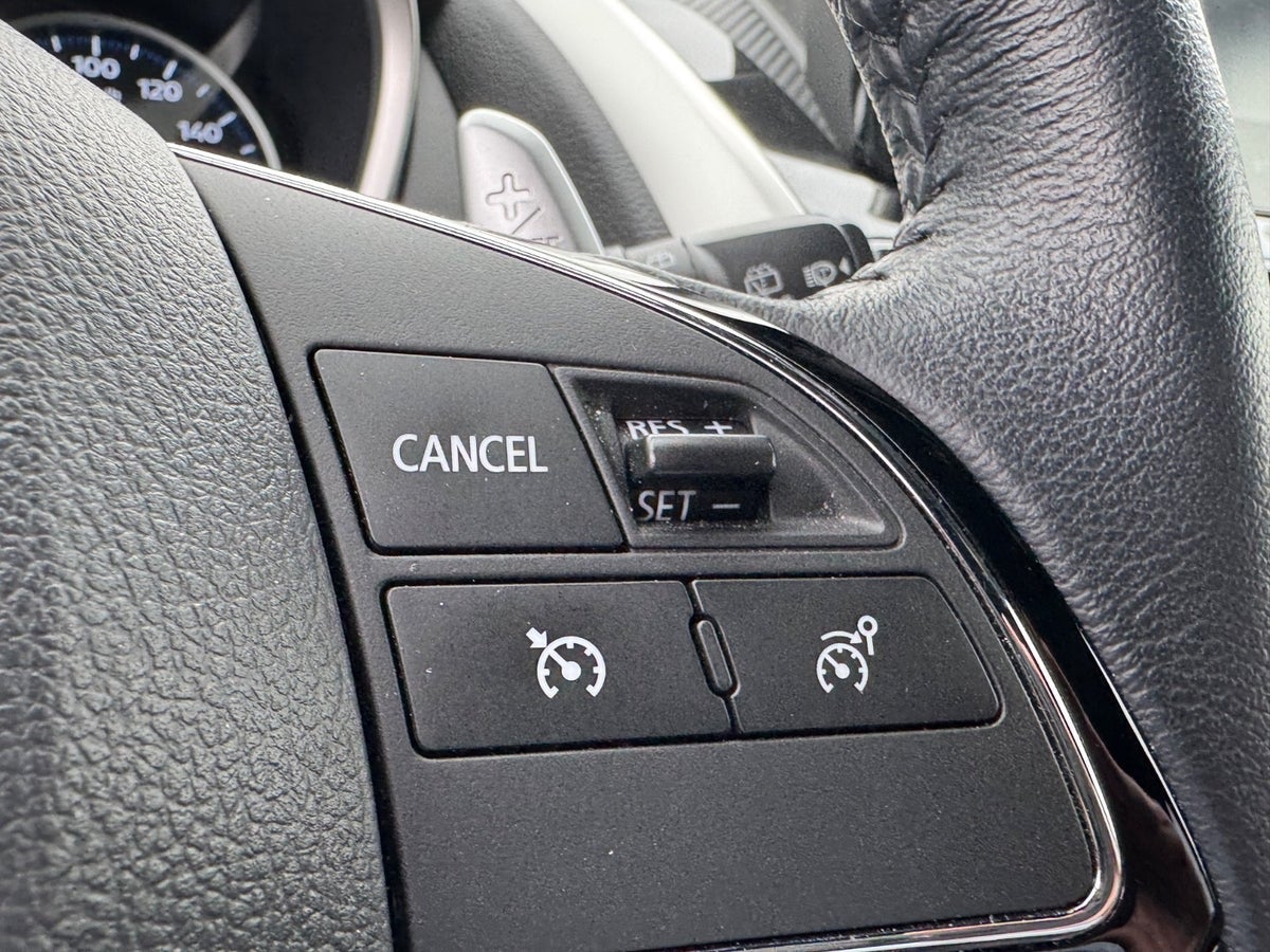 Mitsubishi Eclipse Cross PHEV Inform CVT 4WD
