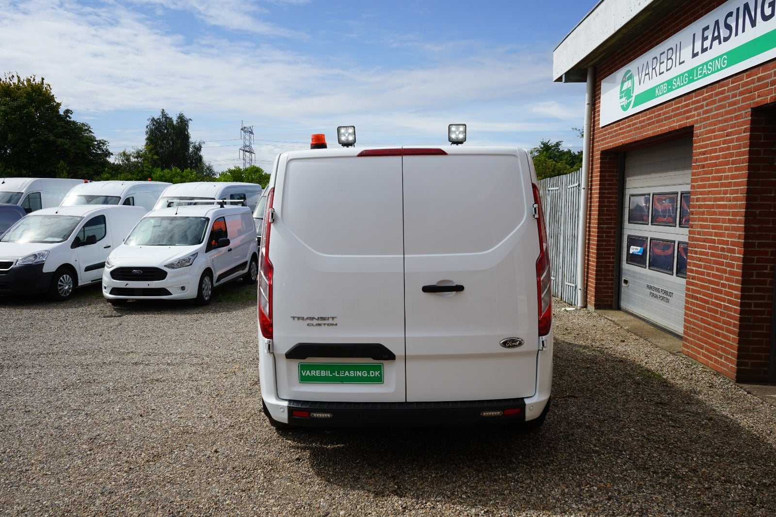 Billede af Ford Transit Custom 300L 2,0 TDCi 130 Trend