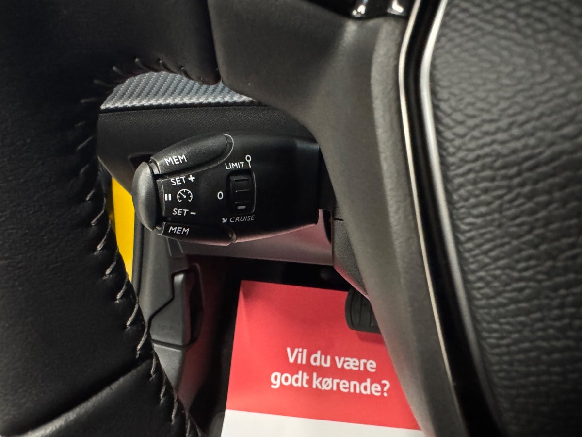 Peugeot e-208 Allure Peugeot e-208 Allure