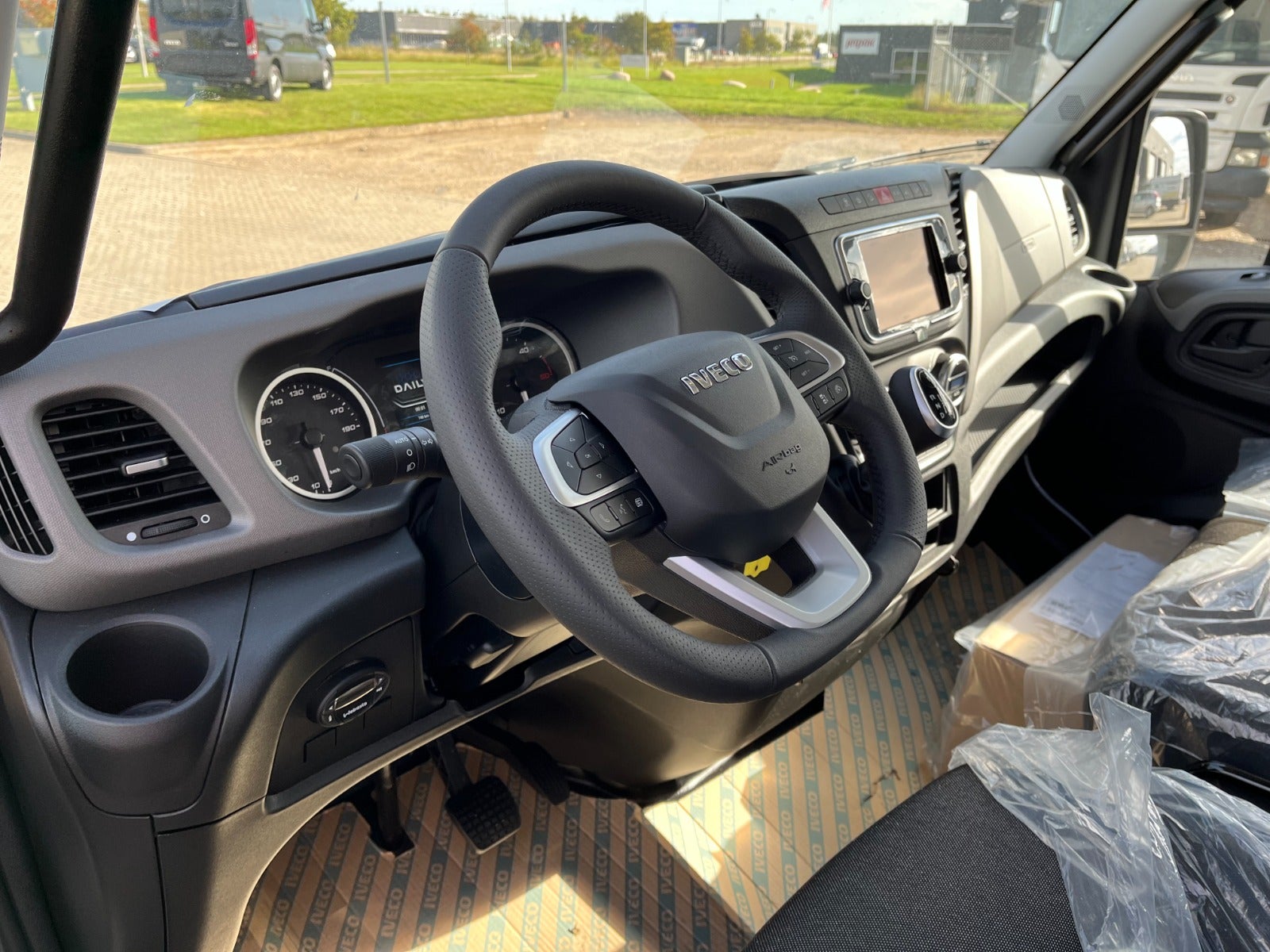 Billede af Iveco Daily 3,0 35C18 12m³ Van AG8