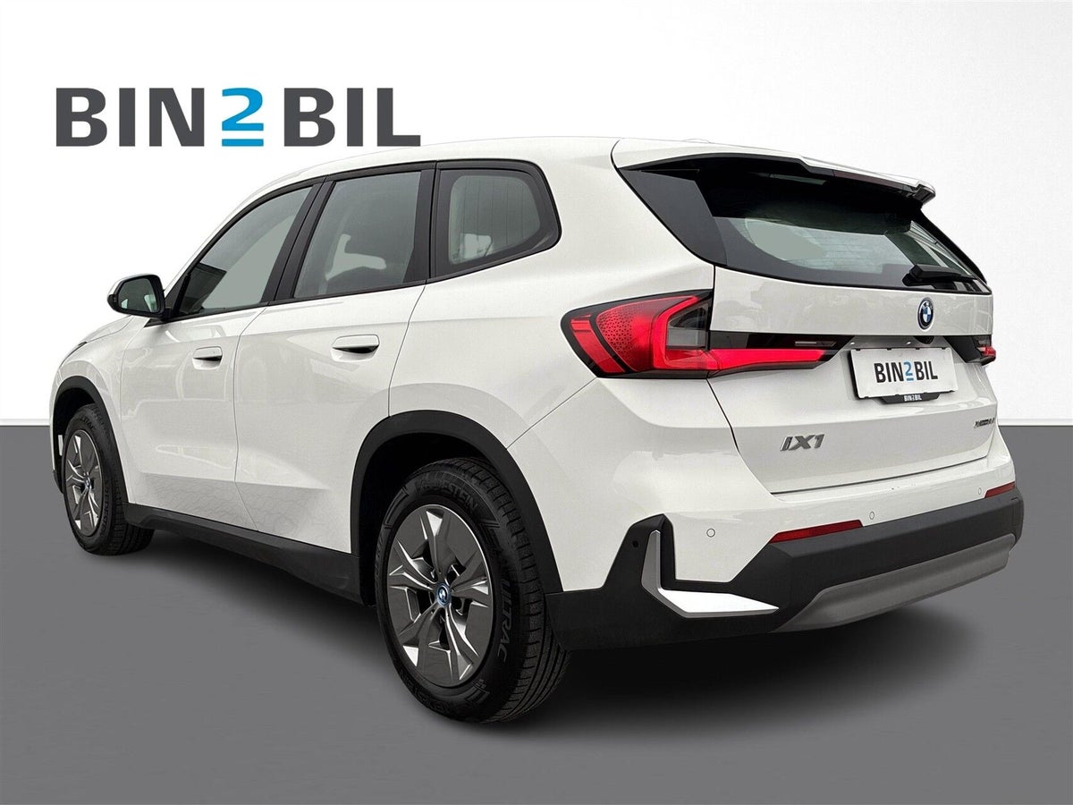 BMW iX1 xDrive30 billede 3