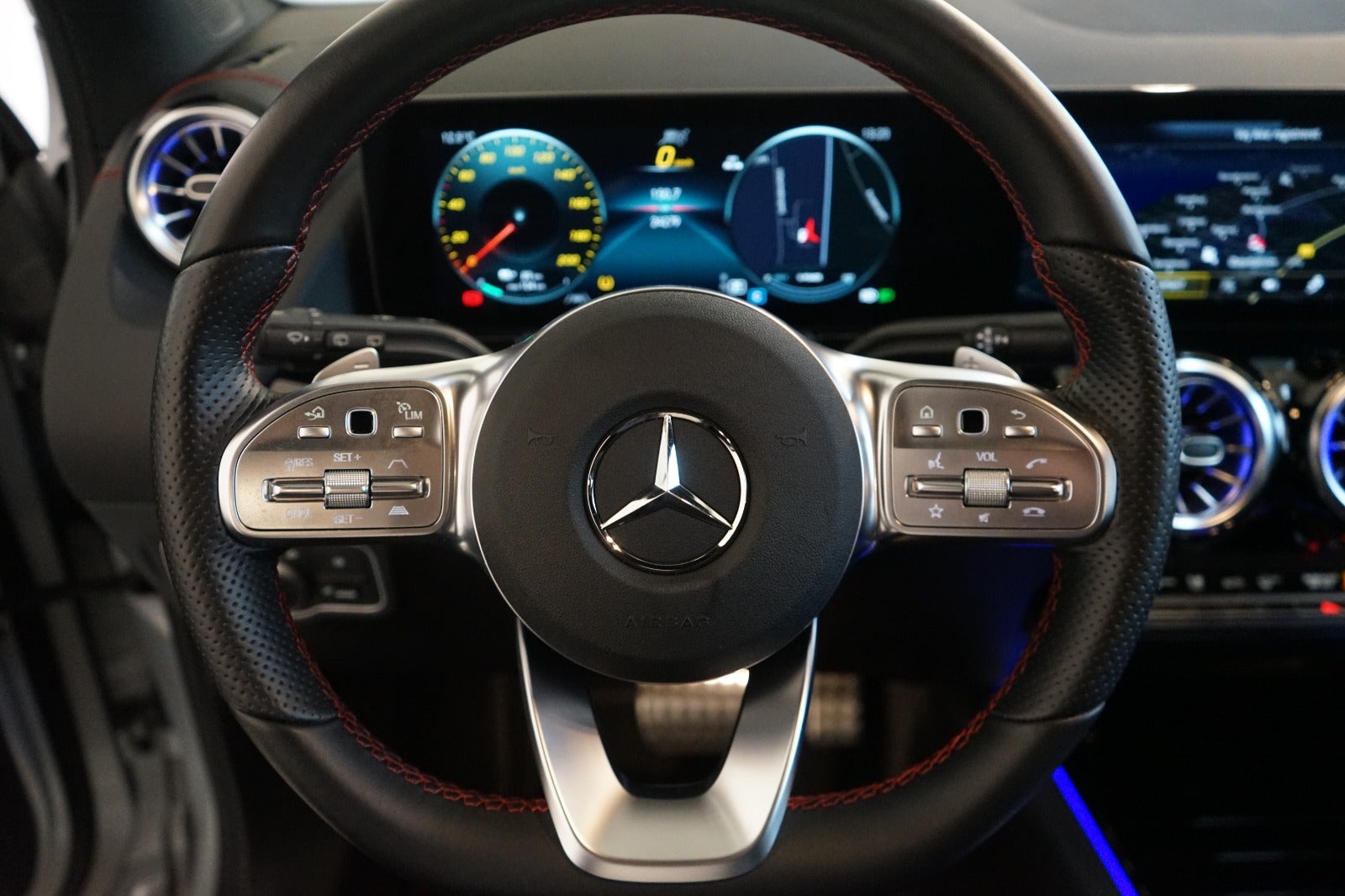 Mercedes EQA250