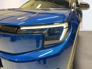Ford Explorer Select Extended Range