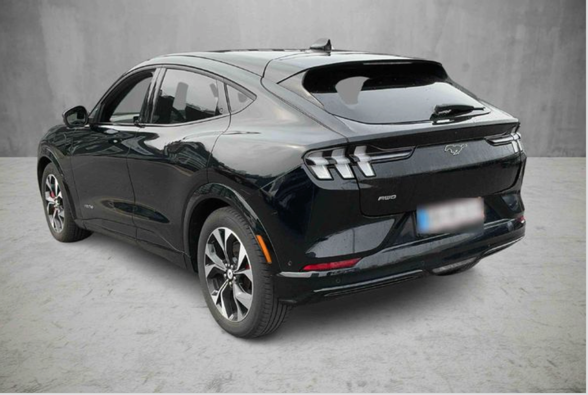 Billede af Ford Mustang Mach-E 70 Premium Standard Range AWD