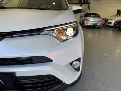Toyota RAV4 Hybrid H3 MDS Van