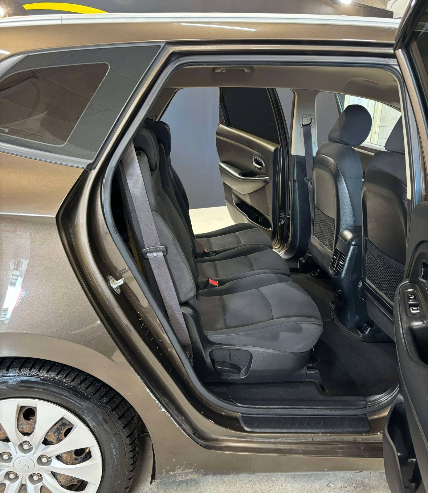 Billede af Kia Carens 1,7 CRDi 115 Family 7prs
