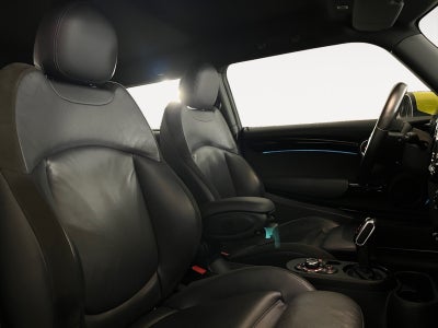 MINI Cooper SE Experience