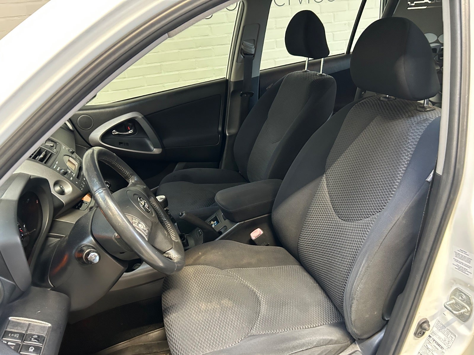 Toyota RAV4 D-4D 136 4x4 Van