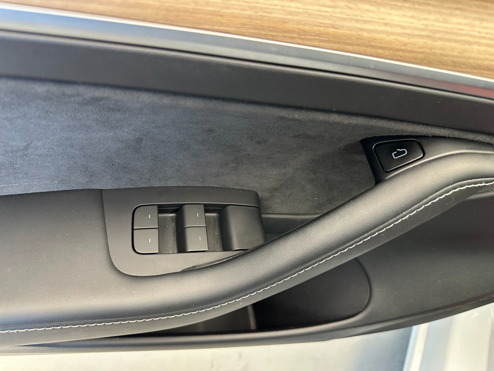 Billede af Tesla Model 3  RWD