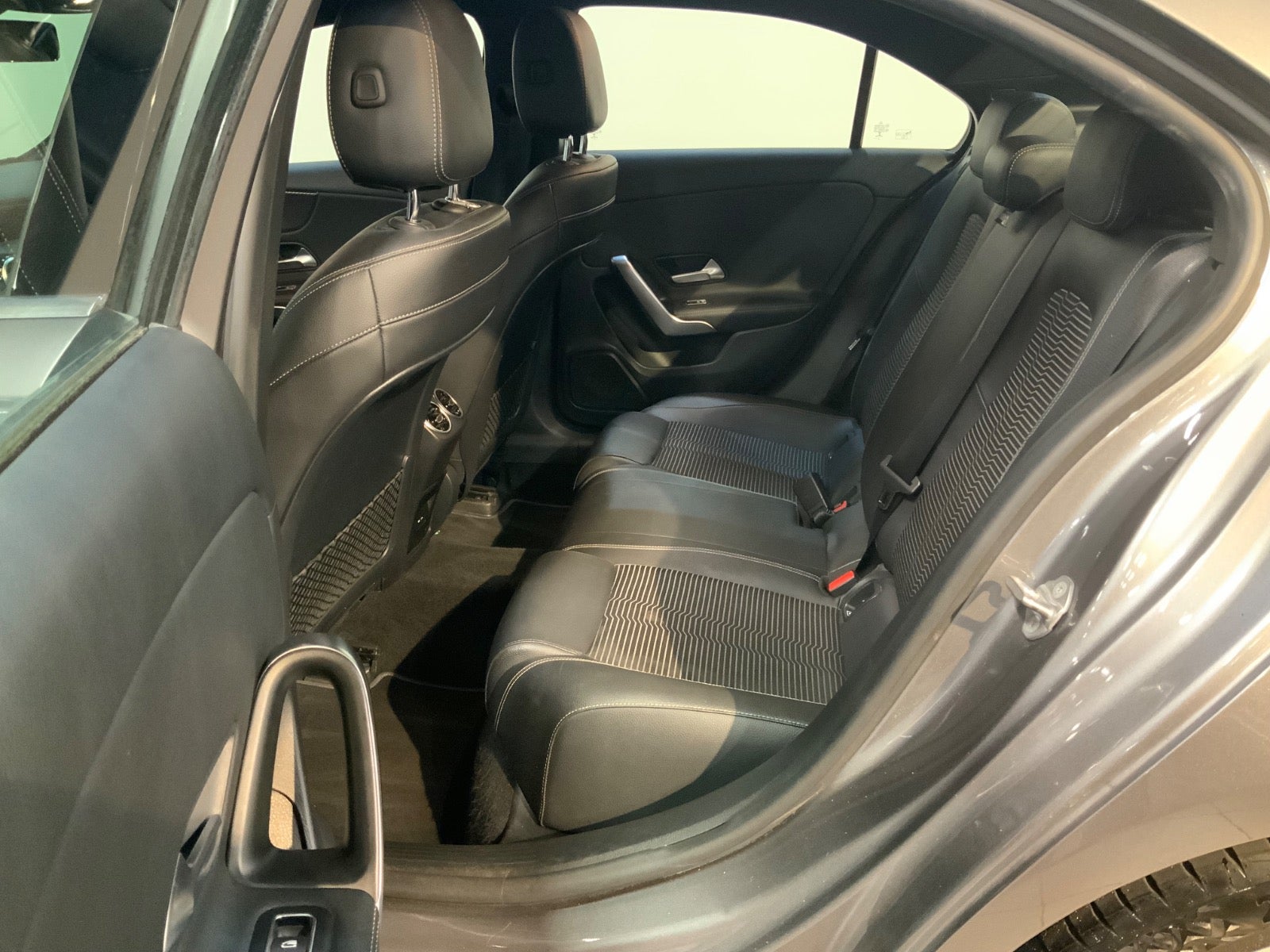 Mercedes-Benz A 200 d (8/8)