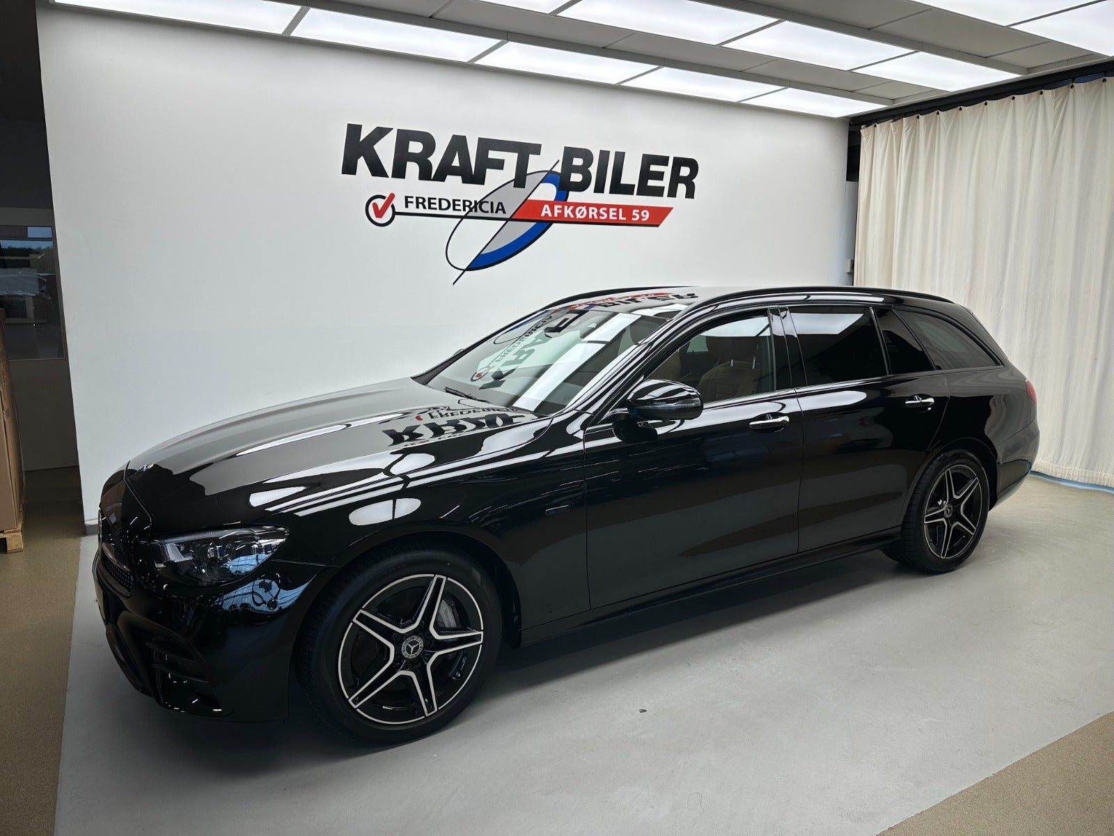 Billede af Mercedes E300 de 2,0 AMG Line stc. aut.