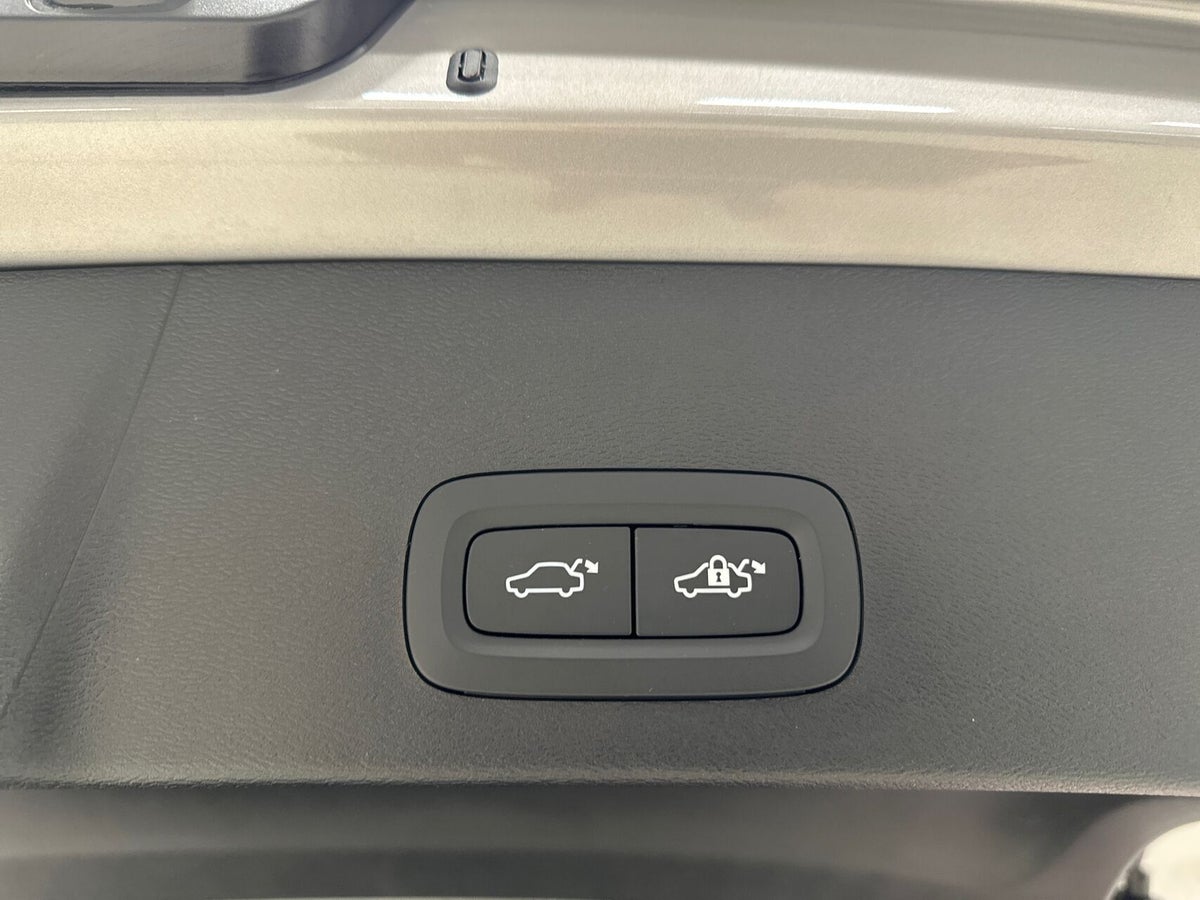 Volvo EX40 Extended Range Core billede 22