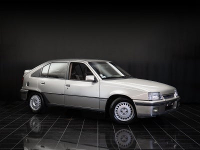 Opel Kadett 1,8 GSi 5d