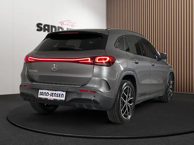 Mercedes EQA250 AMG Line Van