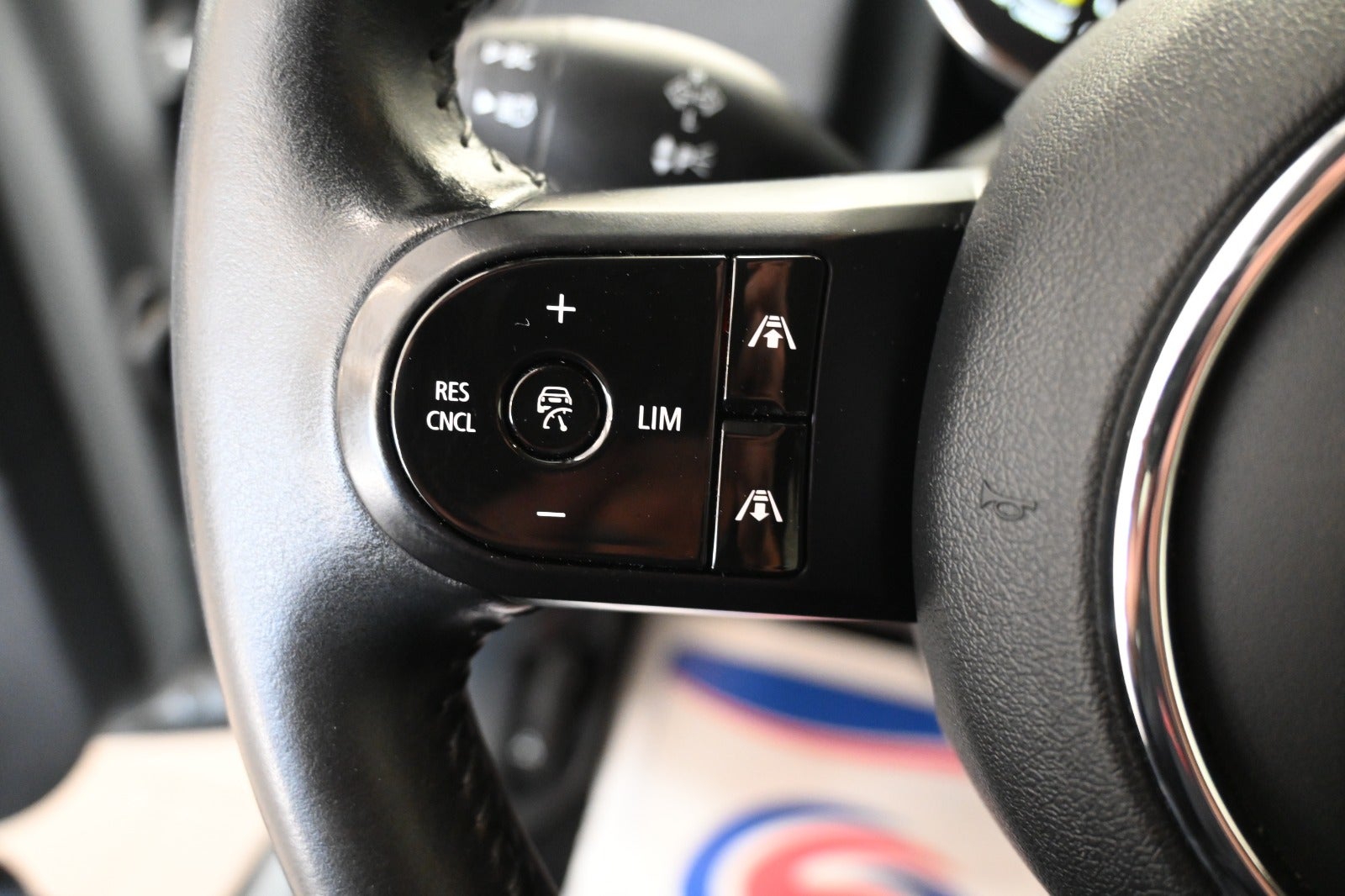 MINI Countryman Cooper SE Essential aut. ALL4