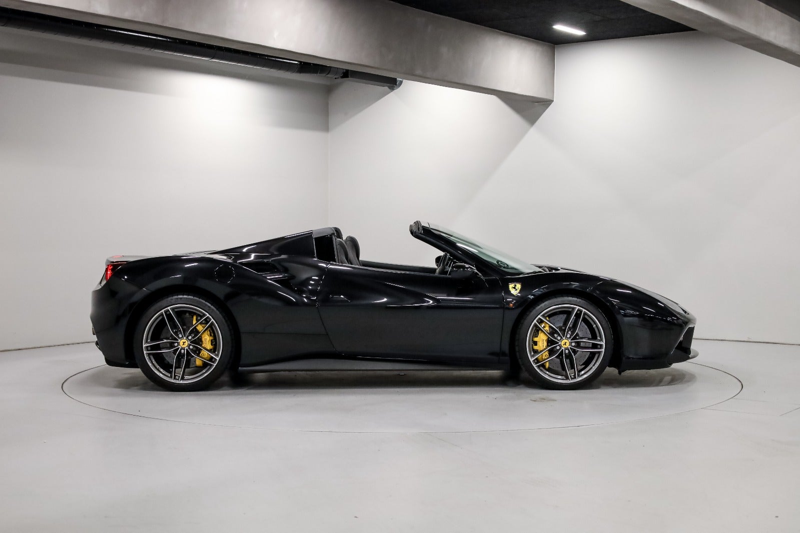 Ferrari 488 Spider 3,9 DCT