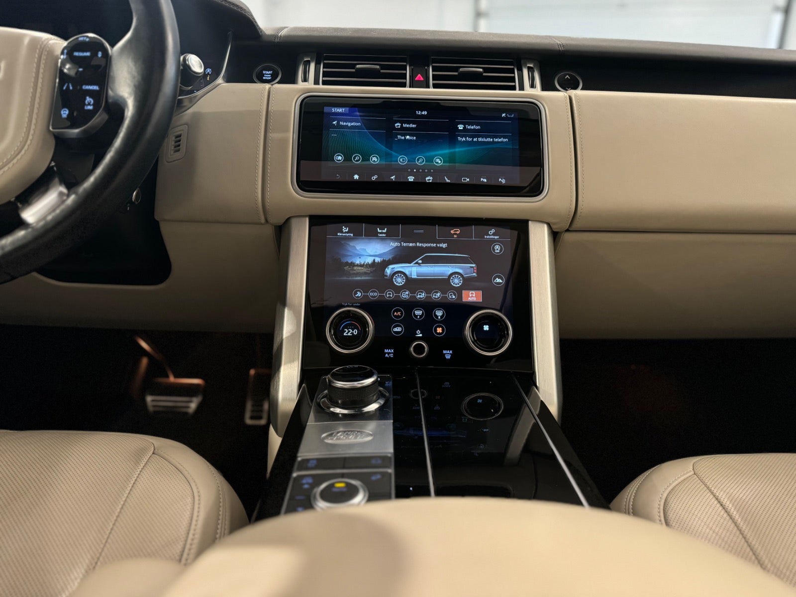 Land Rover – Range Rover