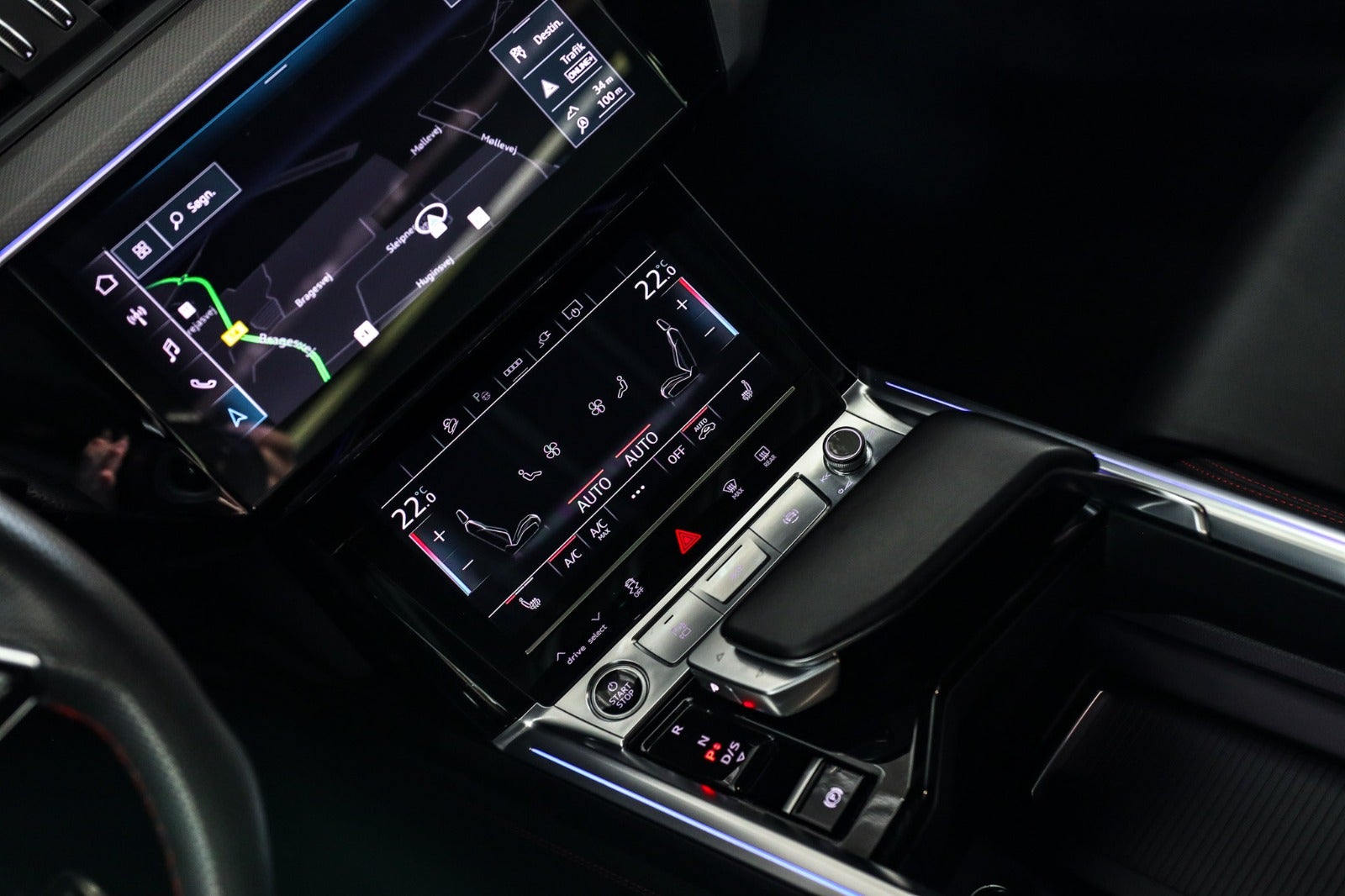 Billede af Audi Q8 e-tron 55 S-line Black Edition quattro