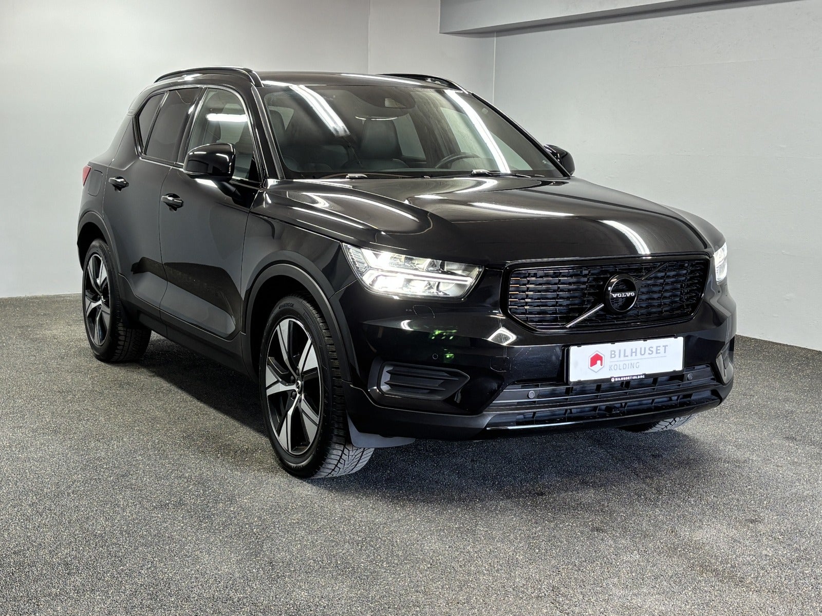 Billede af Volvo XC40 1,5 T4 ReCharge R-Design aut.