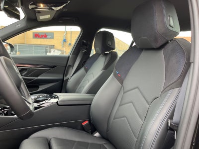 BMW i5 eDrive40 Fully Charged M-Sport