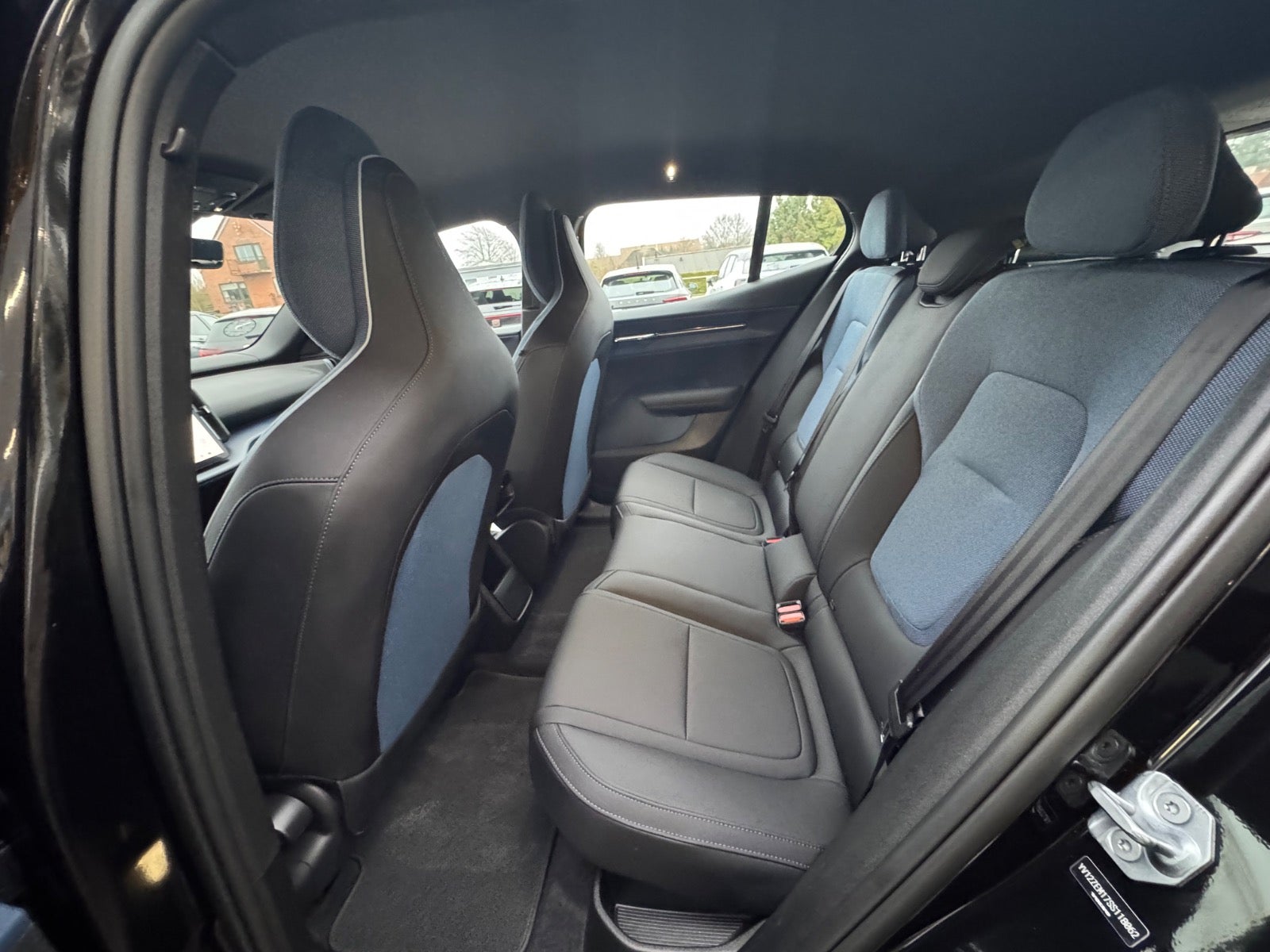 Billede af Volvo EX30  Standard Range Core