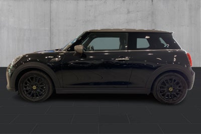 MINI Cooper SE Essential - 1