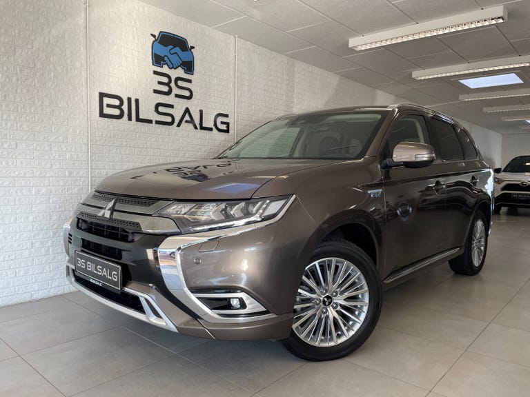 Mitsubishi Outlander PHEV Intense CVT 4WD