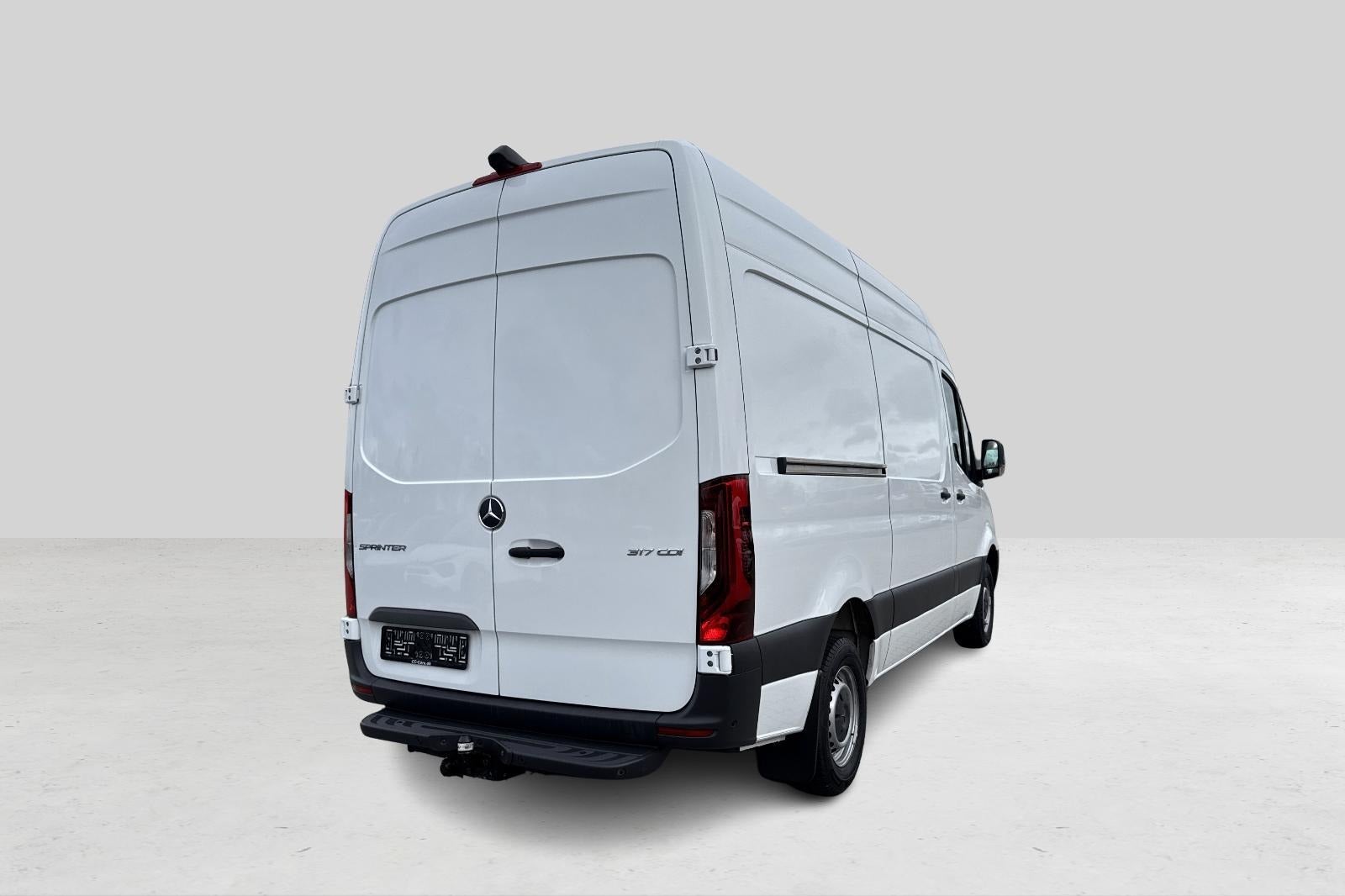 Mercedes-Benz Sprinter 317 2,0 CDi A2 Kassevogn aut. RWD