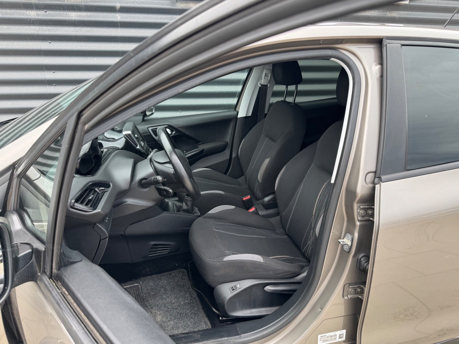 Billede af Peugeot 208 1,6 e-HDi 92 Active