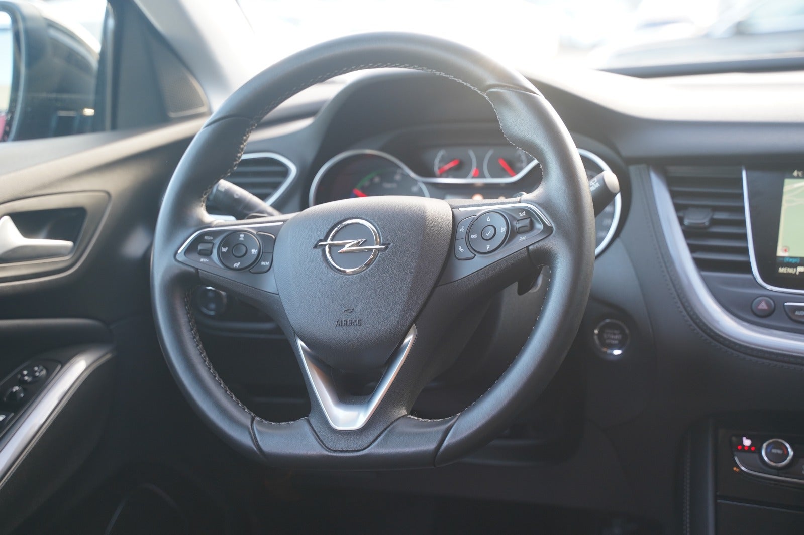 Billede af Opel Grandland X 1,6 Hybrid Ultimate aut.