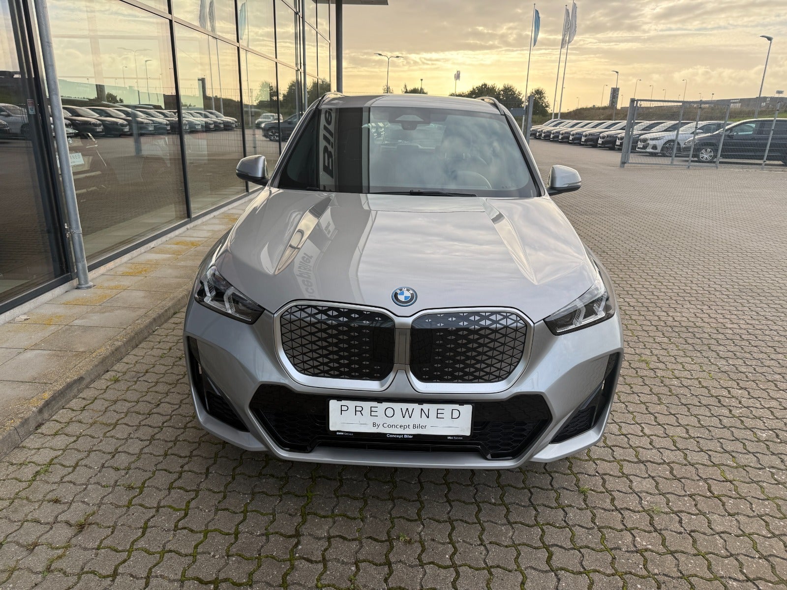 BMW iX1 eDrive20 M-Sport Premium 5d - 2
