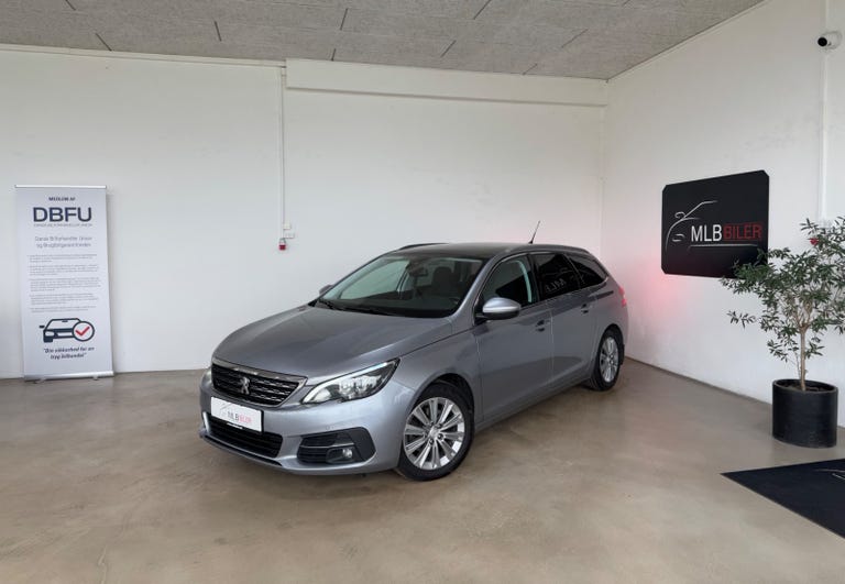 Peugeot 308 BlueHDi 120 Allure Sky SW