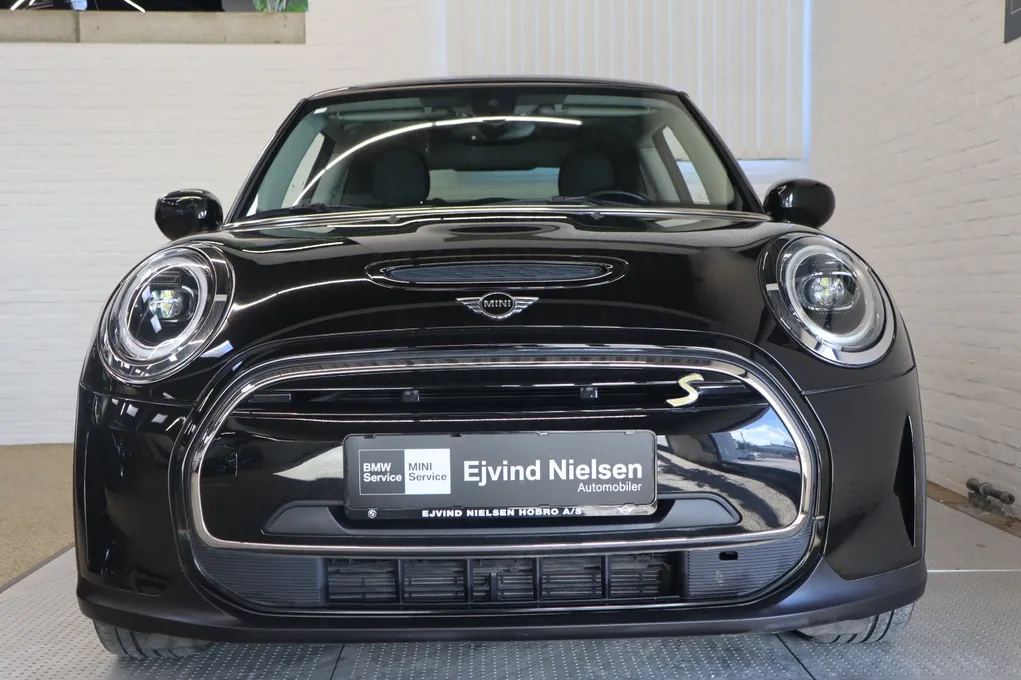 MINI Cooper SE Camden Edition