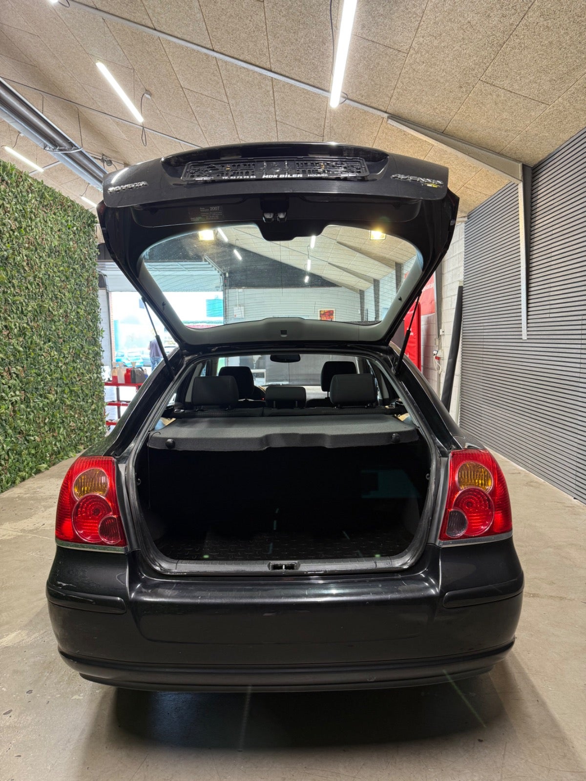 Billede af Toyota Avensis 1,8 VVT-i Sol