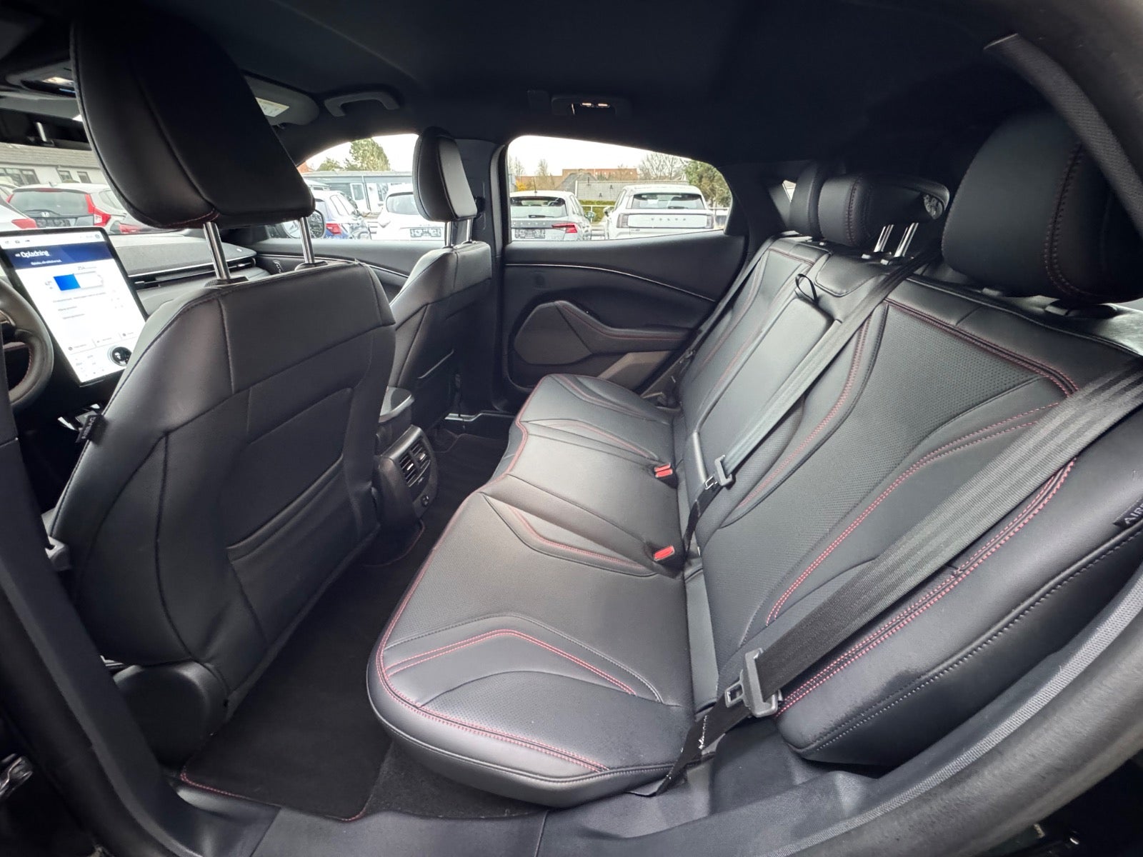 Billede af Ford Mustang Mach-E 98 Premium Extended Range