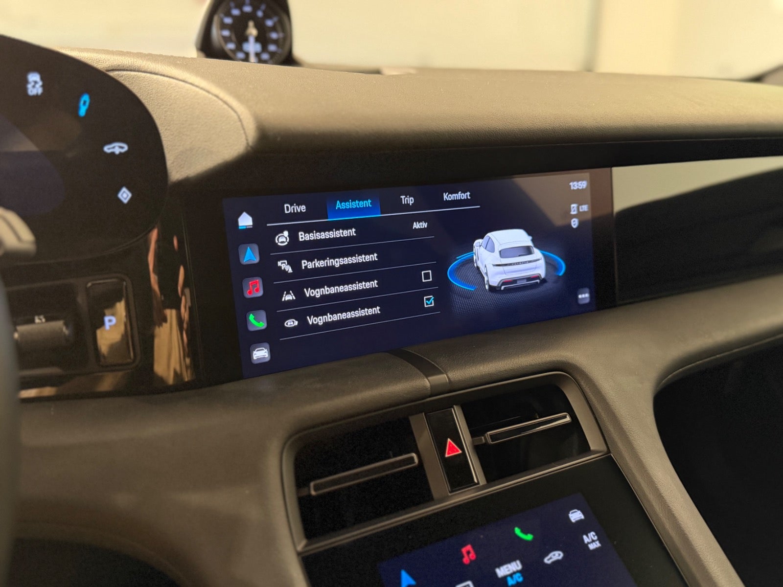 Porsche – Taycan 4S