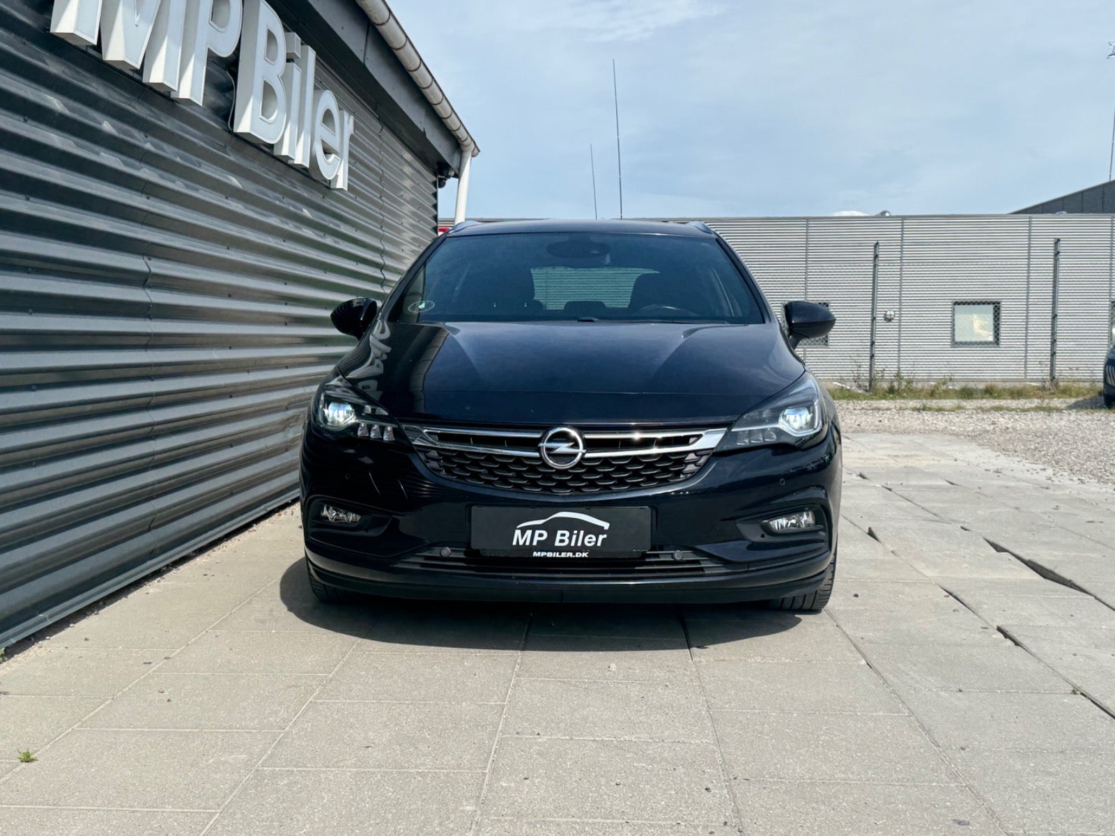 Billede af Opel Astra 1,4 T 150 Dynamic Sports Tourer