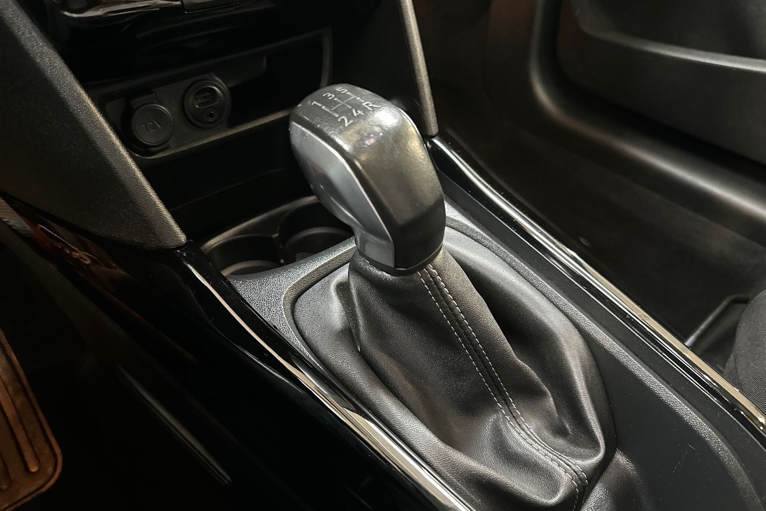 Billede af Peugeot 2008 1,2 e-THP 110 Allure Sky