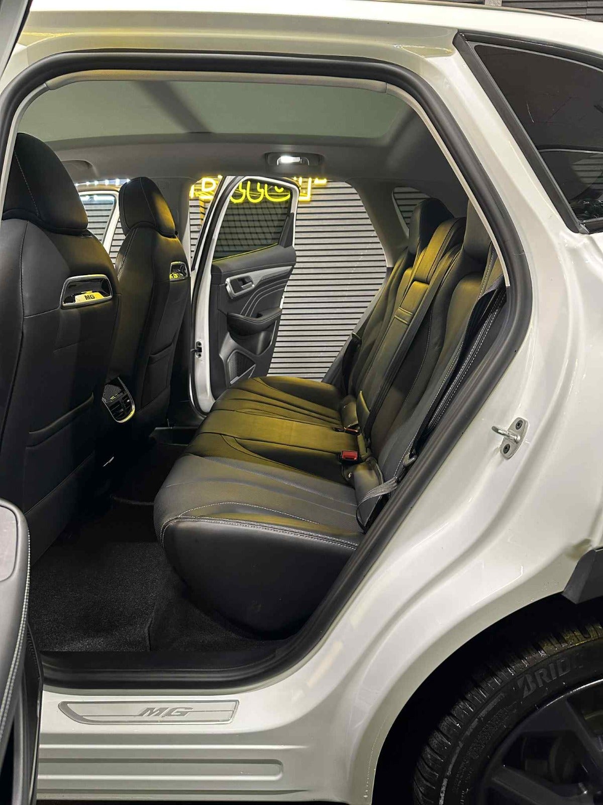 Billede af MG Marvel R  Luxury