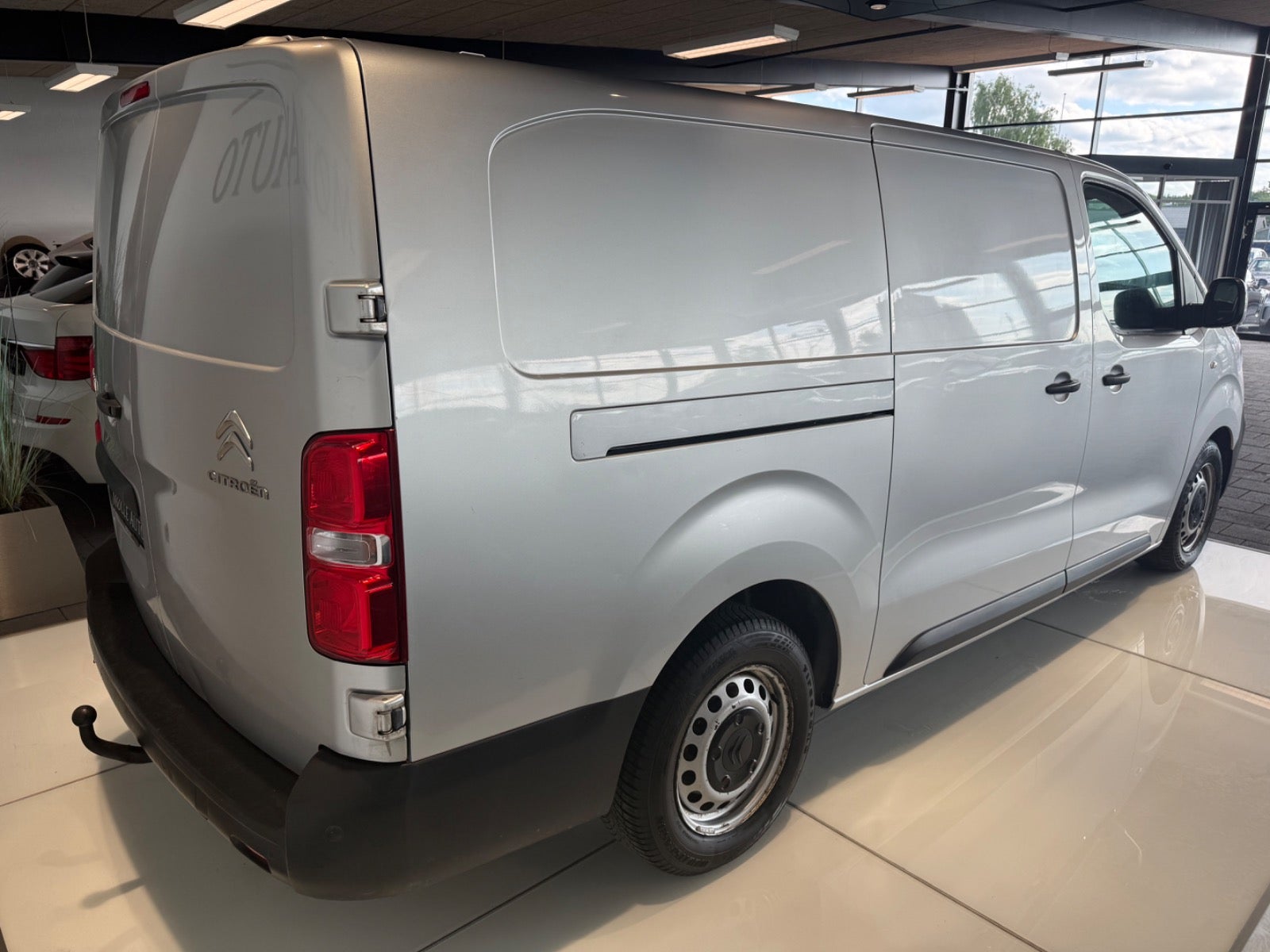 Billede af Citroën Jumpy 2,0 BlueHDi 180 L3 ProffLine EAT6