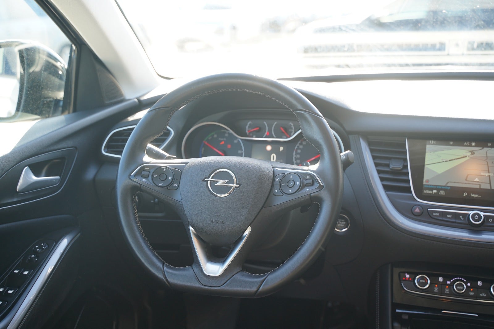 Billede af Opel Grandland X 1,6 Hybrid Ultimate aut.