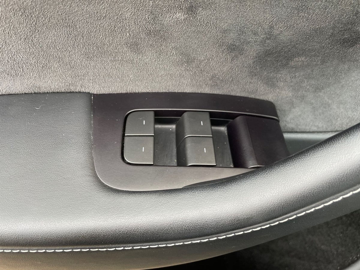 Tesla Model Y Long Range AWD billede 16